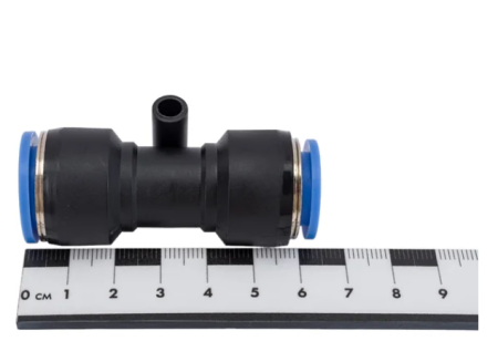 Фитинг прямой пластиковый 16-14мм