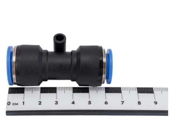 Фитинг прямой пластиковый 16-14мм