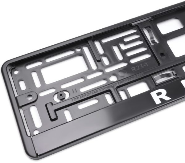 Рамка под номерной знак нижняя защёлка, шелкография "russia" (чёрная, белая) avs rn-06