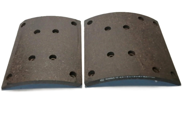 Накладка тормозная передняя 163x183 (8 отверстий)+163x215 (10 отверстий) качество (huatai)